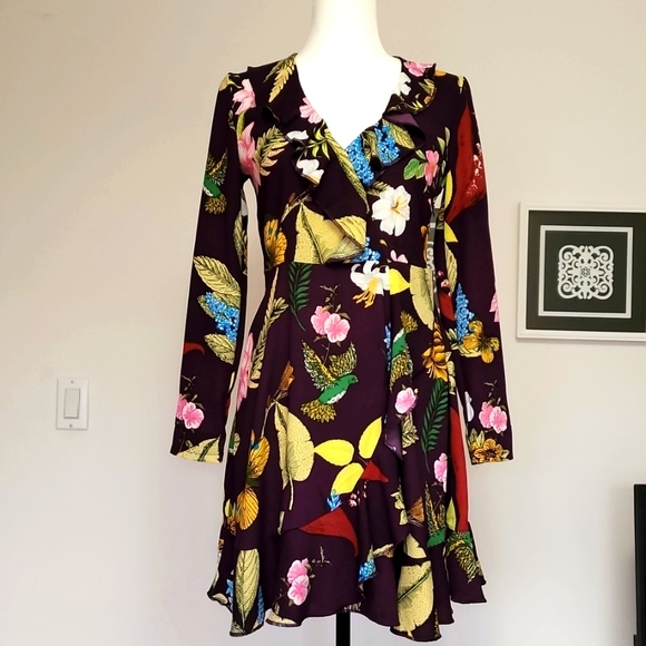 Romeo & Juliet Couture Dresses & Skirts - Romeo and Juliet Couture Floral Dress